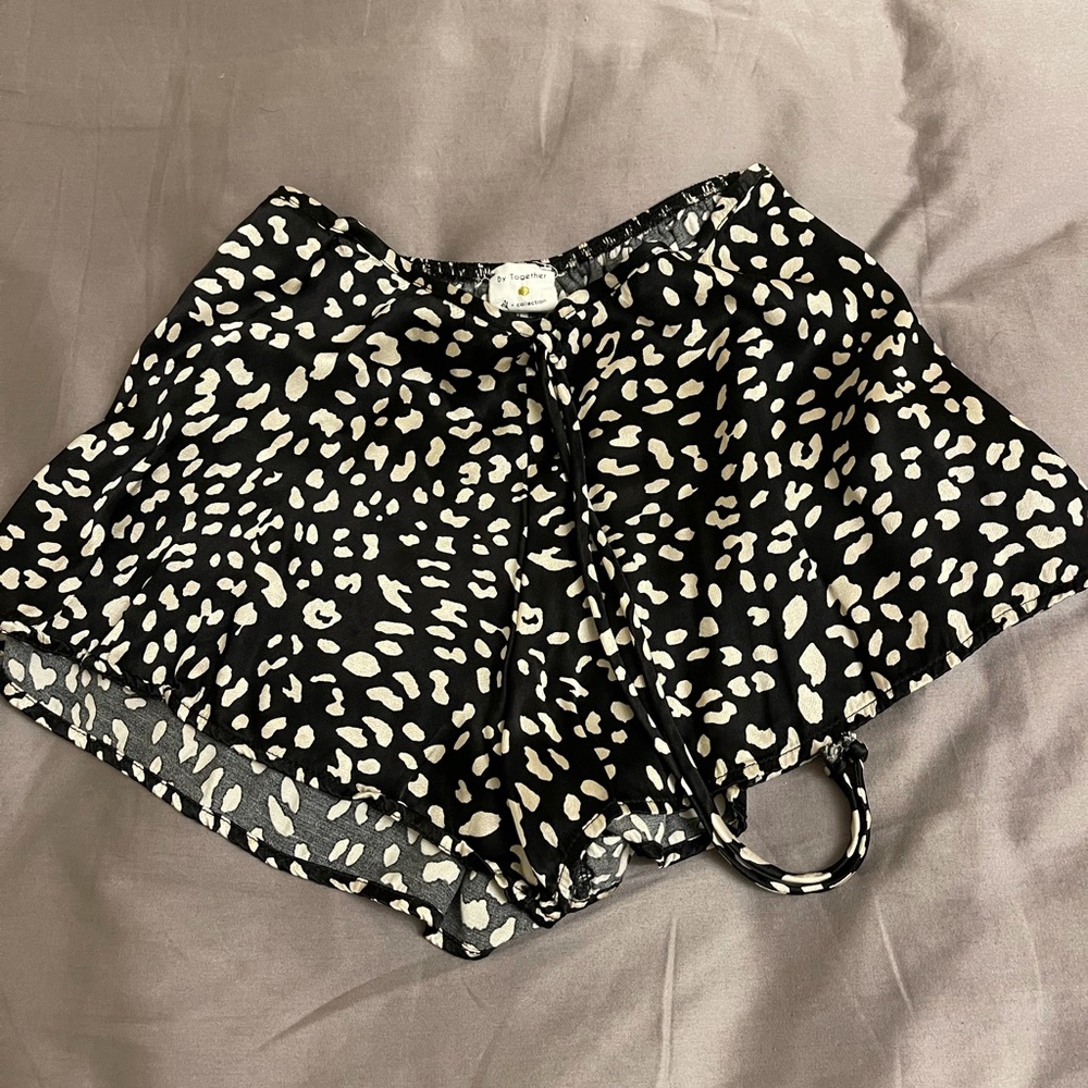 Flowy silk shorts